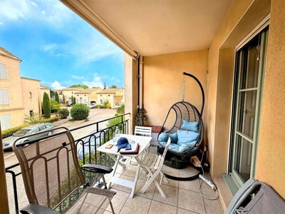/international/fr/uzes-languedoc-roussillon-310098445828/