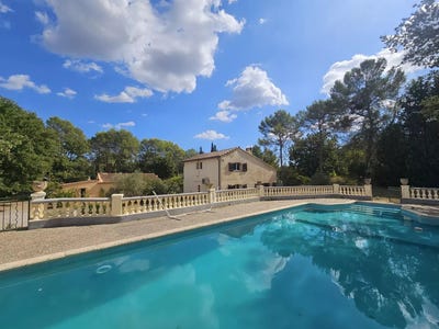 /international/fr/draguignan-provence-alpes-cote-d-azur-310120075737/