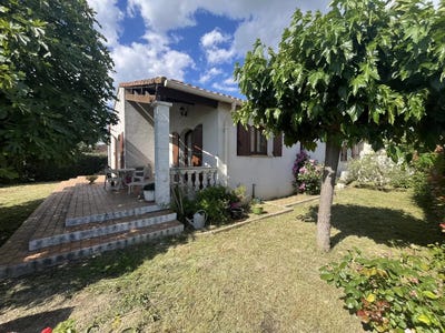 /international/fr/calvisson-languedoc-roussillon-310108314834/