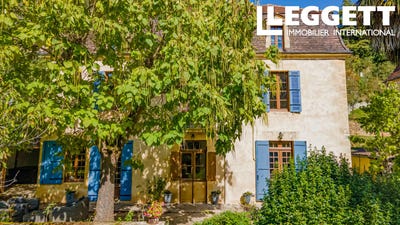 /international/fr/beynac-et-cazenac-aquitaine-310108306884/