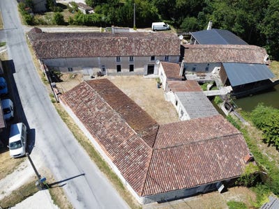 /international/fr/archiac-charente-310104866376/