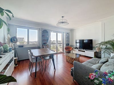 /international/fr/laval-pays-de-la-loire-310106573208/