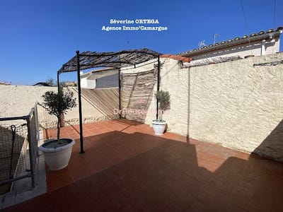 /international/fr/aigues-mortes-languedoc-roussillon-310101172280/?lang=en