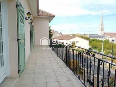 /international/fr/saint-savin-charente-310106222273/