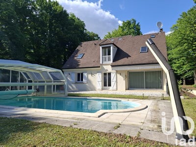 /international/fr/lamorlaye-picardie-310100599332/