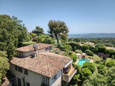 /international/fr/saint-paul-de-vence-provence-alpes-cote-d-azur-310100931349/