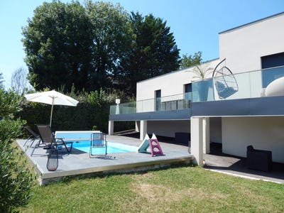 /international/fr/lons-le-saunier-franche-comte-120090120359/