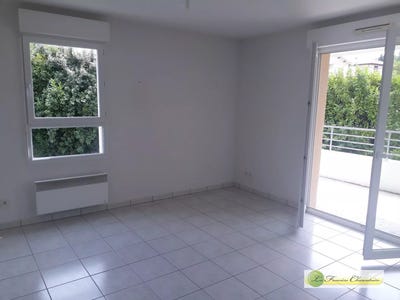/international/fr/saint-michel-charente-310108375783/