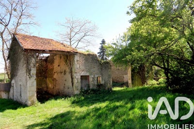 /international/fr/chapelle-viviers-charente-310105058342/