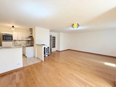 /international/fr/bourges-centre-val-de-loire-310108376154/
