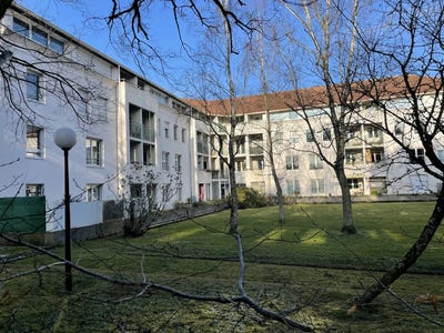 /international/fr/reze-pays-de-la-loire-310108117819/