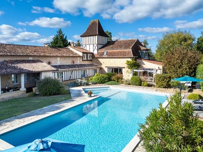 /international/fr/le-bugue-aquitaine-310120049341/