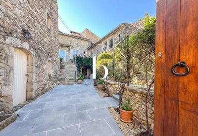 /international/fr/goudargues-languedoc-roussillon-310104797624/