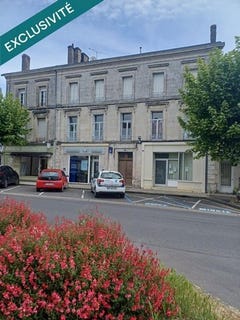 /international/fr/chalais-charente-310107758663/