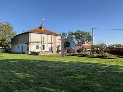 /international/fr/roanne-centre-val-de-loire-310103015125/