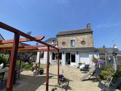 /international/fr/dinan-brittany-310100170278/