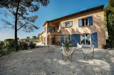/international/fr/le-graveyron-st-hippolyte-le-graveyron-provence-alpes-cote-d-azur-310098797492/
