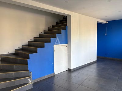 /international/fr/vinon-sur-verdon-provence-alpes-cote-d-azur-310108209545/