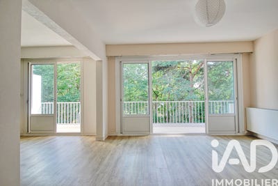 /international/fr/avrille-pays-de-la-loire-310108428454/