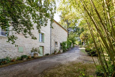 /international/fr/montcuq-midi-pyrenees-310101175993/?lang=zh-tw