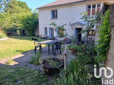 /international/fr/la-bazeuge-limousin-310095060426/