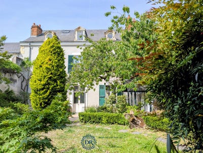 /international/fr/orleans-centre-val-de-loire-310107839698/