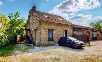 /international/fr/clairefontaine-en-yvelines-ile-de-france-310099617781/