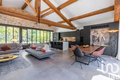 /international/fr/lattes-languedoc-roussillon-310108509204/
