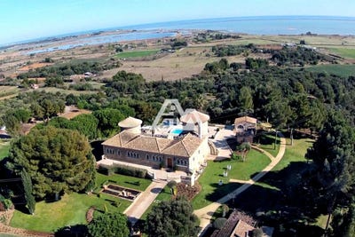 /international/fr/mireval-languedoc-roussillon-120093399385/