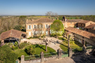 /international/fr/cazeres-midi-pyrenees-310099724924/