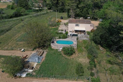 /international/fr/lorgues-provence-alpes-cote-d-azur-310108430021/