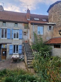 /international/fr/chantelle-auvergne-310106689469/