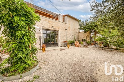 /international/fr/niort-charente-310101842633/