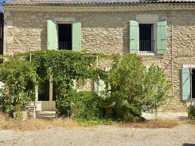 /international/fr/saint-remy-de-provence-provence-alpes-cote-d-azur-310101182040/?lang=en