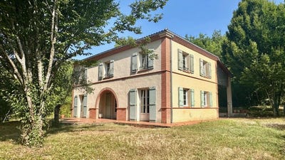 /international/fr/auch-midi-pyrenees-310101486242/?lang=en