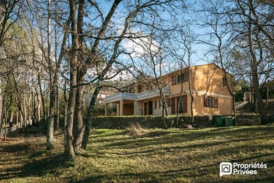 /international/fr/fayence-provence-alpes-cote-d-azur-310108553408/