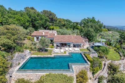 /international/fr/cabris-provence-alpes-cote-d-azur-310108649479/