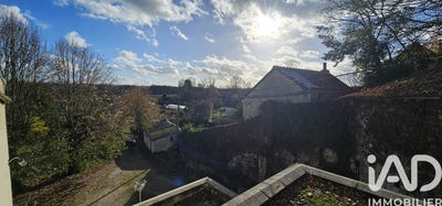 /international/fr/cinq-mars-la-pile-centre-val-de-loire-310106133888/