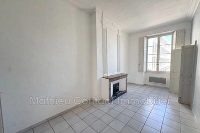 /international/fr/nimes-languedoc-roussillon-310108704372/