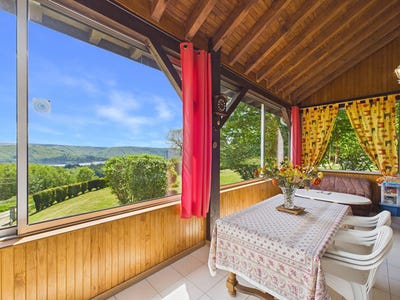 /international/fr/lac-d-issarles-le-lac-d-issarles-rhone-310108269972/