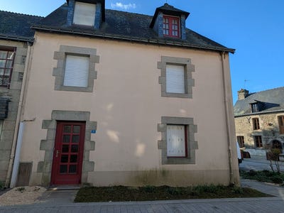 /international/fr/josselin-brittany-310106682596/