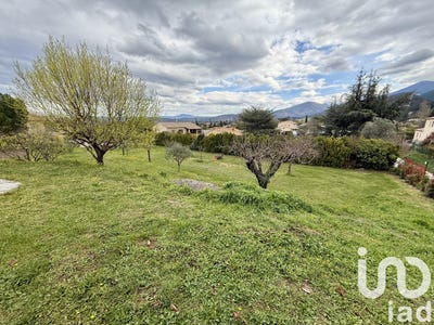 /international/fr/malaucene-provence-alpes-cote-d-azur-310098472186/