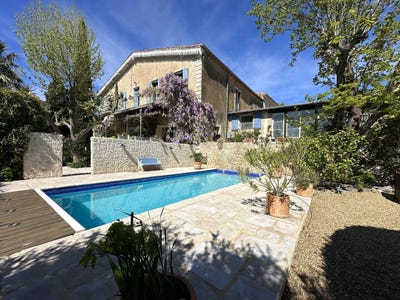 /international/fr/fontes-languedoc-roussillon-310107581987/
