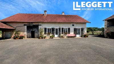 /international/fr/lussas-et-nontronneau-aquitaine-310108921720/