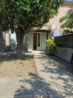 /international/fr/saint-etienne-du-gres-provence-alpes-cote-d-azur-310109822373/