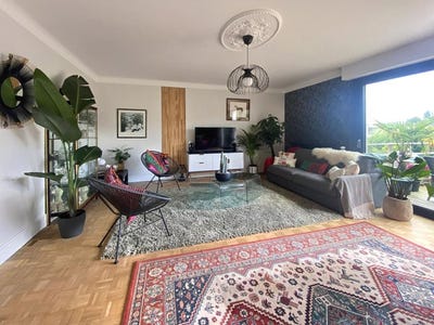 /international/fr/auray-brittany-310105996988/
