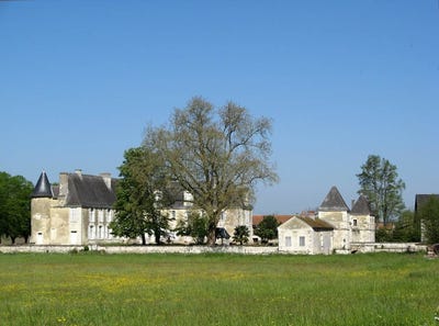 /international/fr/lencloitre-charente-310108649872/