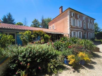 /international/fr/nogaro-midi-pyrenees-310107648708/