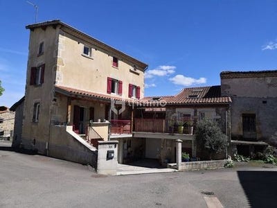 /international/fr/rue-des-granges-st-georges-sur-allier-auvergne-310099949187/?lang=zh-tw