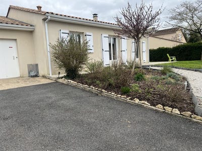 /international/fr/champniers-charente-310106827079/